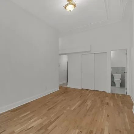Image 5 - 12 W 122nd St Apt 2A, New York, 10027 - House for rent