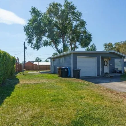 Buy this 3 bed house on 1037 W Oregon St in Moses Lake, Washington