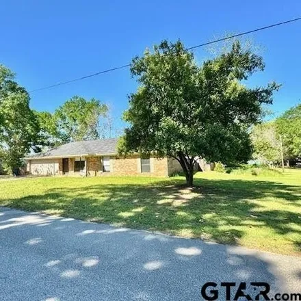 Image 2 - 401 North Reagan Street, Frankston, Anderson County, TX 75763, USA - House for sale
