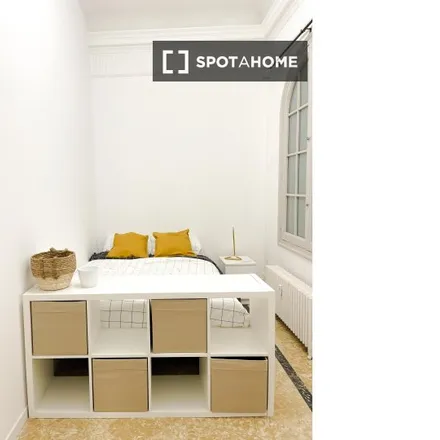 Rent this 8 bed room on Carrer de Muntaner in 462, 08001 Barcelona