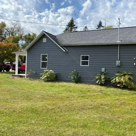 Image 2 - 316 East Ormsby Street, Oxford, Marquette County, WI 53952, USA - House for sale