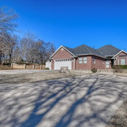 Buy this 4 bed house on 667 West Jackson Street in Purcell, OK 73080