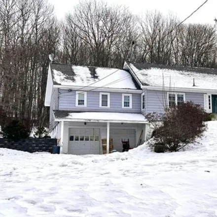 Buy this 4 bed house on 36 High Street in Dexter, ME 04930