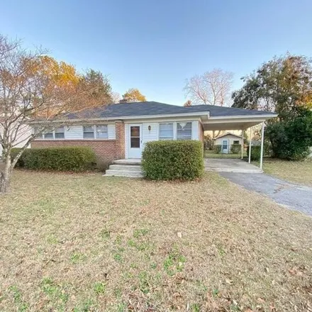 Rent this 3 bed house on 2721 Orchard Street in Edenwood, Cayce
