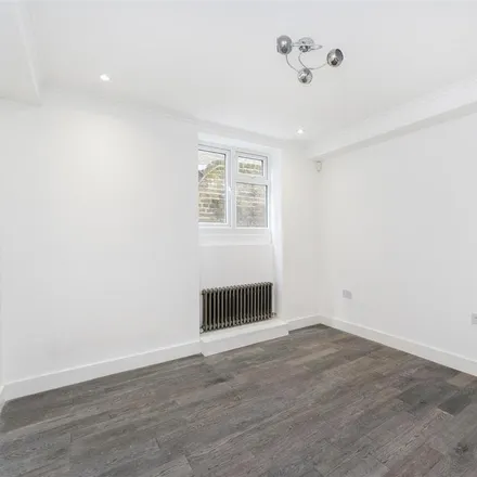 Image 7 - 23 Windsor Road, London, W5 3UL, United Kingdom - Apartment for rent