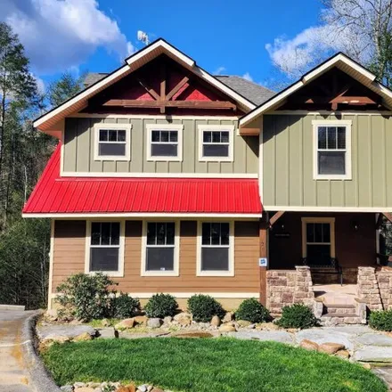 Buy this 4 bed house on Bianca Way in Glade, Gatlinburg