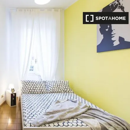 Rent this 6 bed room on Via Salvatore Barzilai 6 in 20146 Milan MI, Italy