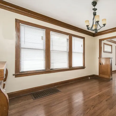 Image 7 - 10415 South Wabash Avenue, Chicago, IL 60628, USA - House for sale