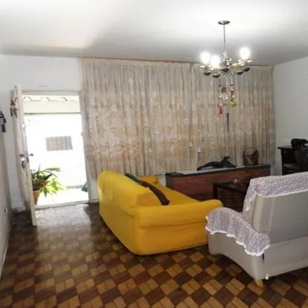 Buy this 3 bed house on Rua Ytaipu in Mirandópolis, São Paulo - SP