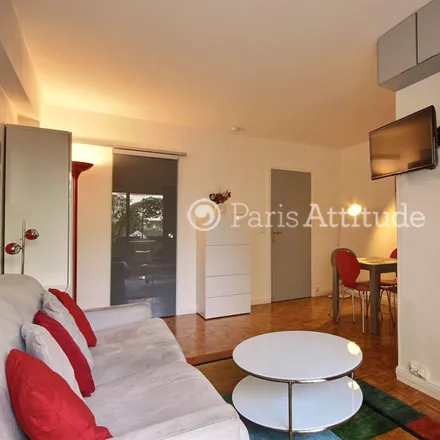 Image 4 - 16 Place Jacques Bonsergent, 75010 Paris, France - Apartment for rent