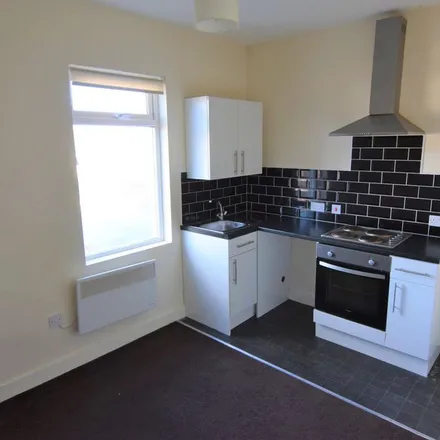 Image 5 - Knowle Avenue, Blackpool, FY2 9RZ, United Kingdom - Apartment for rent