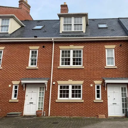 Rent this 3 bed townhouse on Stephenson Place in Bury St Edmunds, IP32 6BF