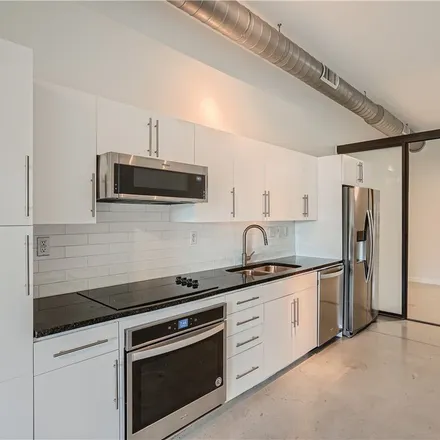 Image 9 - 2235 1/2 East 6th Street, Austin, TX 78702, USA - Apartment for rent