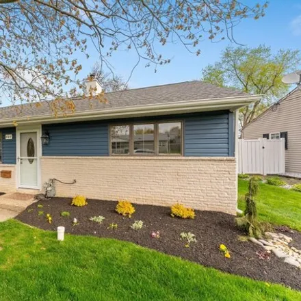 Buy this 3 bed house on 817 Dunbury Road in Vermilion Hill, Falls Township