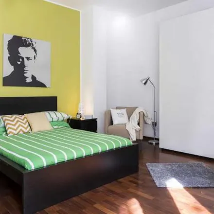 Image 2 - Via Antonio Tolomeo Trivulzio 1, 20146 Milan MI, Italy - Apartment for rent