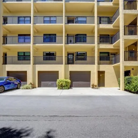 Buy this 2 bed condo on 80th Street North in Pinellas County, FL 33709