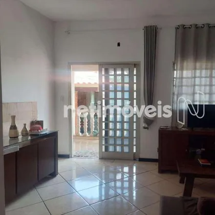Buy this 2 bed house on Rua Victor Diniz Moreira in Sede, Contagem - MG