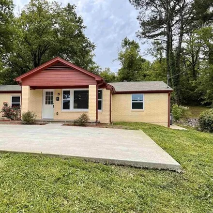 Buy this 3 bed house on 208 Winans Avenue in Hot Springs, AR 71901
