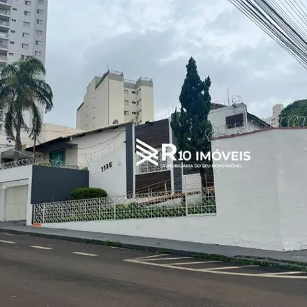 Rent this studio house on Avenida Floriano Peixoto in Centro, Uberlândia - MG