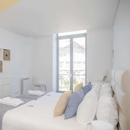 Rent this 1 bed apartment on Restaurante Carlos Alberto in Praça de Carlos Alberto 89, 4050-158 Porto