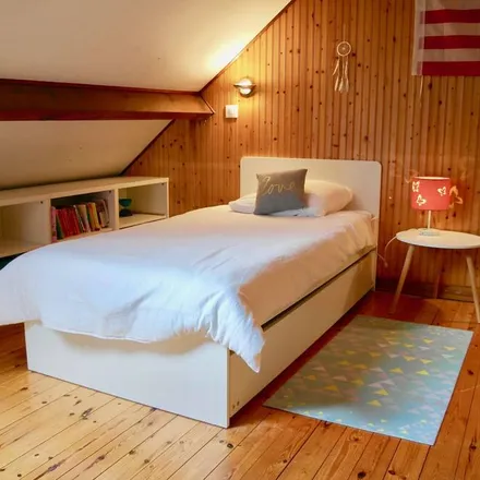 Rent this 2 bed house on 85800 Saint-Gilles-Croix-de-Vie
