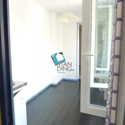 Image 5 - 8 Rue des Myosotis, 59037 Lille, France - Apartment for rent
