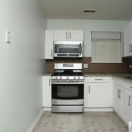 Image 3 - 4117 South Vincennes Avenue, Unit 1 - Apartment for rent