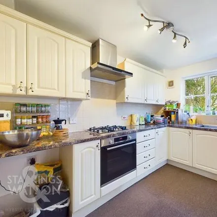 Image 3 - 4 Weatherby Road, Norwich, NR5 9NH, United Kingdom - Townhouse for sale