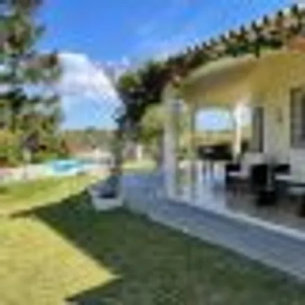 Buy this 2 bed house on Rua Bonina in 2775-639 Parede, Portugal