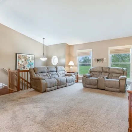 Image 4 - 7900 West Laurel Drive, Frankfort Square, Will County, IL 60423, USA - House for sale