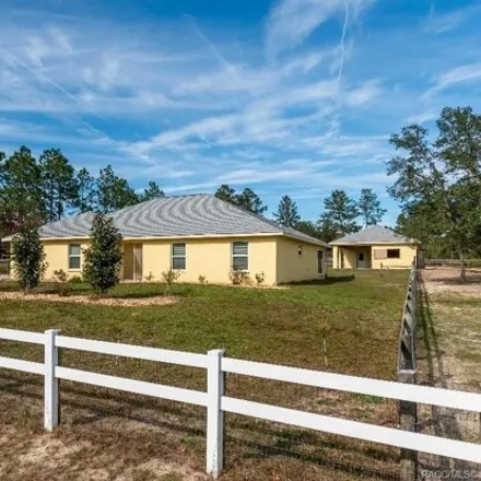Buy this 3 bed house on 4291 West Bonanza Drive in Citrus County, FL 34465