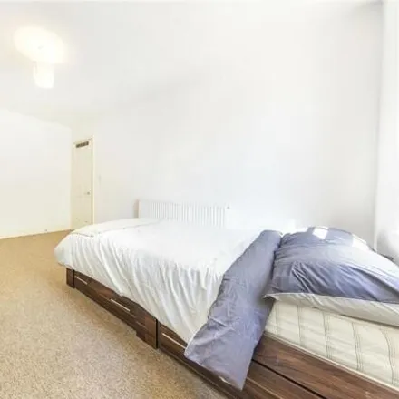 Rent this 1 bed room on 96A Saint Michaels Hill in Bristol, BS2 8DS