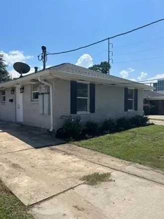 Rent this 2 bed house on 234 16th Street in Lakeview, New Orleans