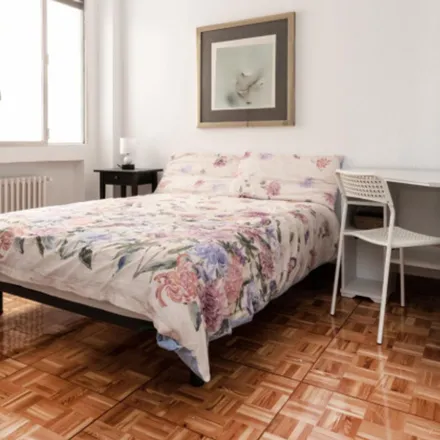 Rent this 6 bed room on Calle del Poeta Joan Maragall in 54, 28020 Madrid