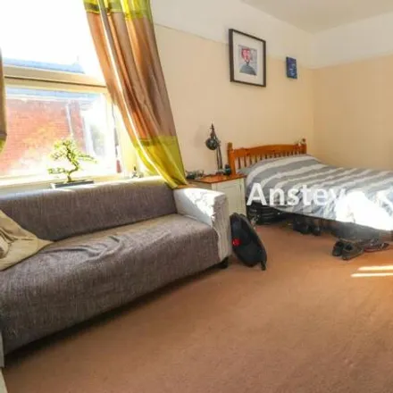 Image 3 - Sembal House, Handel Terrace, Bedford Place, Southampton, SO15 2FG, United Kingdom - House for rent