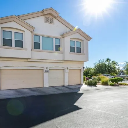 Image 2 - 4298 Bay Circle, Clark County, NV 89122, USA - Townhouse for sale