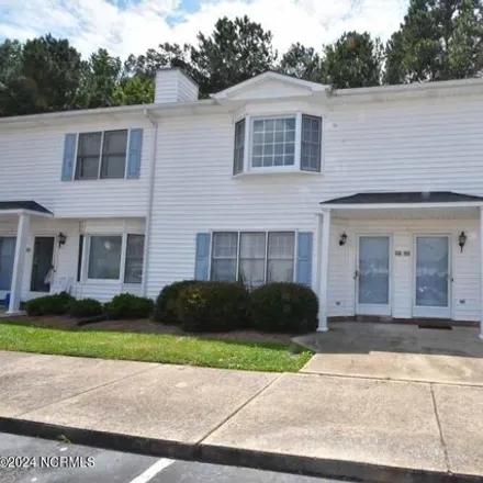 Rent this 2 bed house on 216 East Woodstock Drive in Belvedere, Greenville