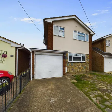 Buy this 2 bed house on Craven Avenue in Canvey Island, SS8 0BY