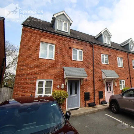 Buy this studio house on Silver Birch Close