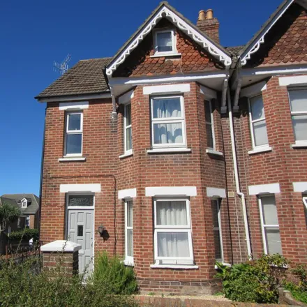 Image 1 - 92 Wimborne Road, Poole, BH15 2EG, United Kingdom - Apartment for rent