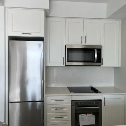 Rent this 1 bed apartment on 86 Lakeview Drive in Hamilton, ON L8E 2W1
