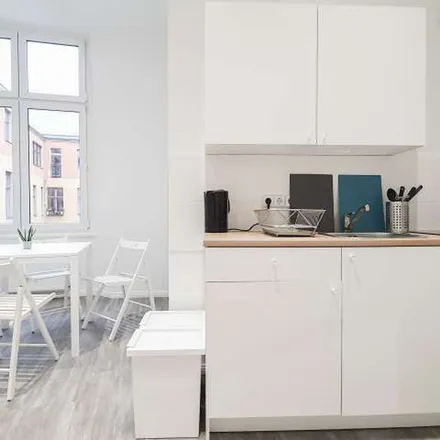 Rent this 4 bed apartment on Osloer Straße 14 in 13359 Berlin, Germany