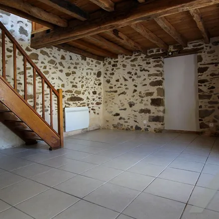 Rent this 2 bed apartment on 15 l'anjormière in 85190 Aizenay, France