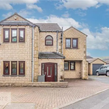 Buy this 4 bed house on Pennine Gardens in Linthwaite, HD7 5TN