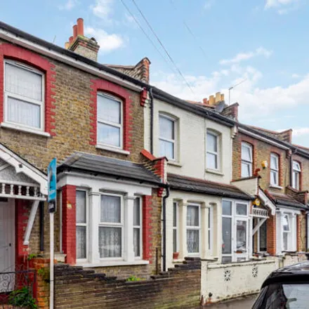 Buy this 2 bed townhouse on Cecil Road in London, CR0 3BG