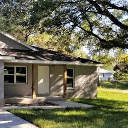 Rent this 3 bed house on 730 South Highlands Avenue in Inverness, Citrus County
