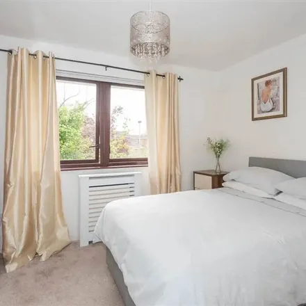 Rent this 2 bed apartment on Redhill Manor in Belfast, BT10 0DA