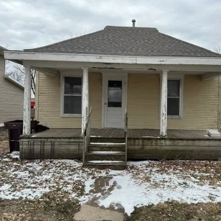 Buy this 2 bed house on 224 N Street in Aurora, NE 68818