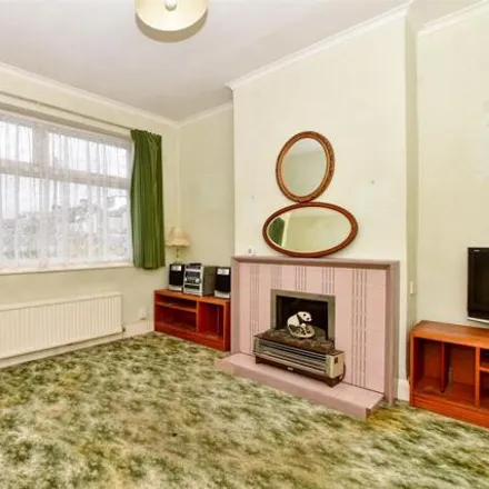 Image 7 - Chaucer Road, London, SM1 2QP, United Kingdom - House for sale