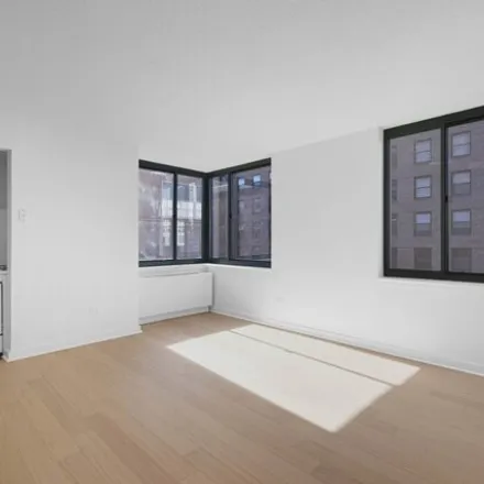 Image 2 - The Concerto, 200 West 60th Street, New York, NY 10023, USA - House for rent